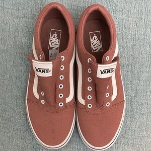 NWOT Womens 7 Vans Rose Sneakers